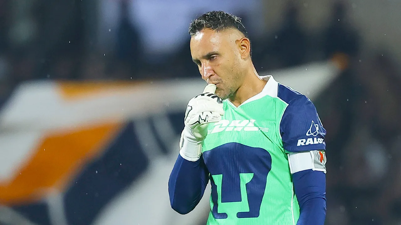 Keylor Navas, capitán y figura de Pumas.
