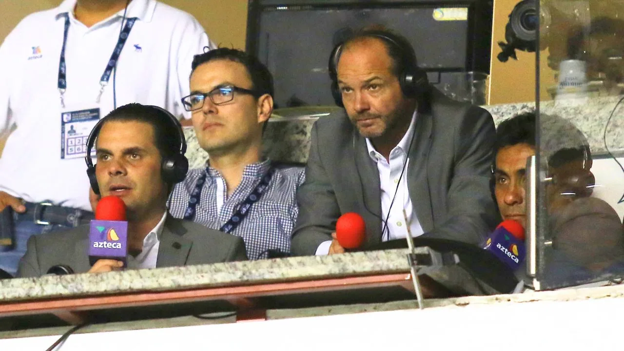 Pumas vs Cruz Azul: TV Azteca y Martinoli dan golpe en la mesa rumbo a la Final del Clausura 2026.