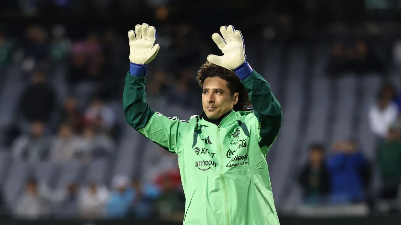 Memo Ochoa, jugador del AEL Limassol. 