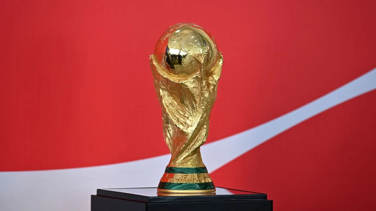 Trofeo de la Copa Mundial de futbol. 