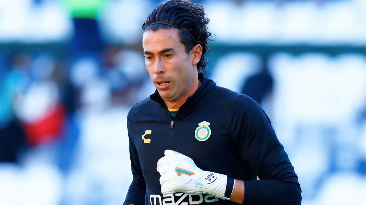 Óscar Jiménez deja al León, regresa al América, pero ya tendría amarrado su fichaje con histórico club.