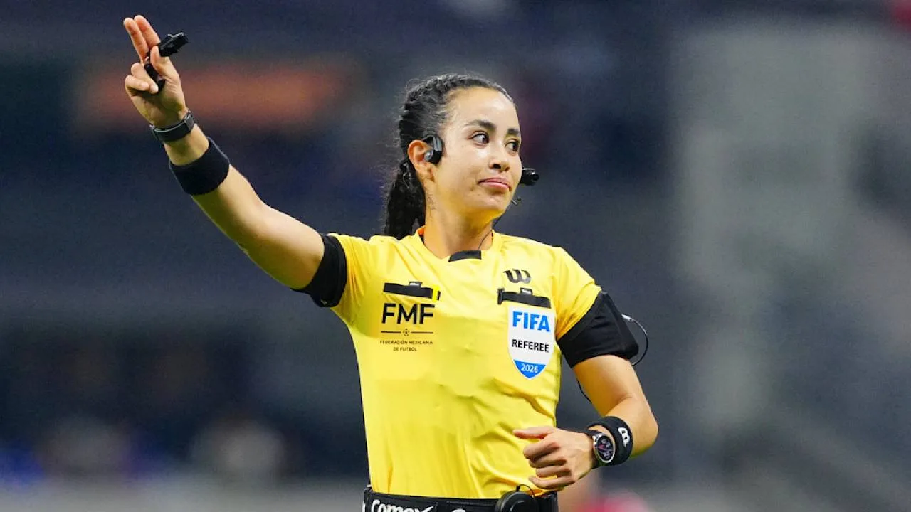 Katia Itzel García, árbitra mexicana.
