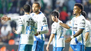 Se destapa tremendo escándalo en Puebla por grave conflicto en el vestidor de la Franja que salpica a Chivas