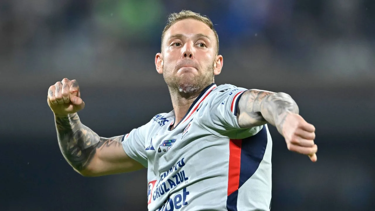 Cruz Azul revive en la Final con autogol de Rubén Duarte y la Final se empata.