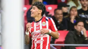 Quién es Santiago Sandoval, el héroe de Chivas en Liguilla frente a Tigres y ahora ante Cruz Azul