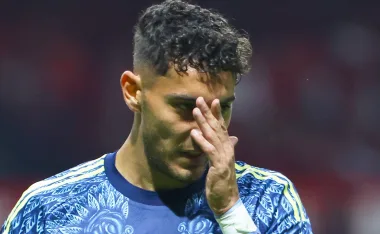 Sebastián Cáceres y un duro golpe en el América vs Pumas.
