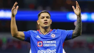 Las dos importantes razones por las que Toro Fernández no ha renovado con Cruz Azul