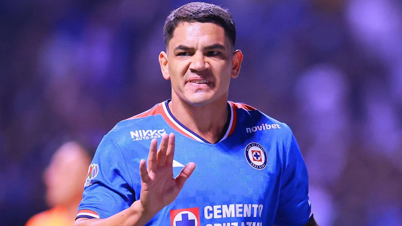 Toro Fernández es baja de Cruz Azul vs Atlas y este es el motivo que lo aleja de la Liguilla del Clausura 2026.