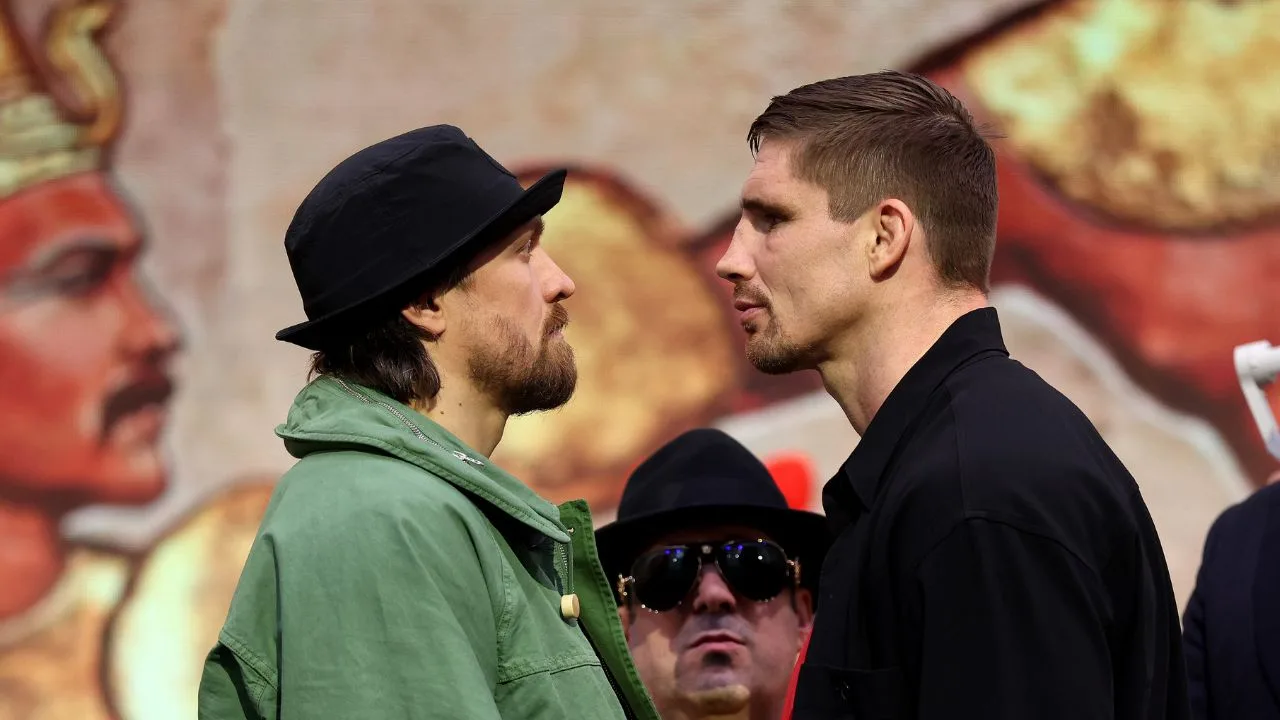 Oleksandr Usyk vs Rico Verhoeven. 