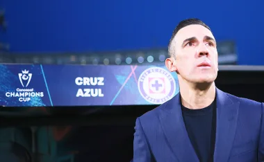 Vicente Sánchez, ex DT del Cruz Azul, felicito a la Máquina.