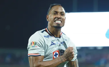 Willer Ditta y su reacción en medio de los festejos.