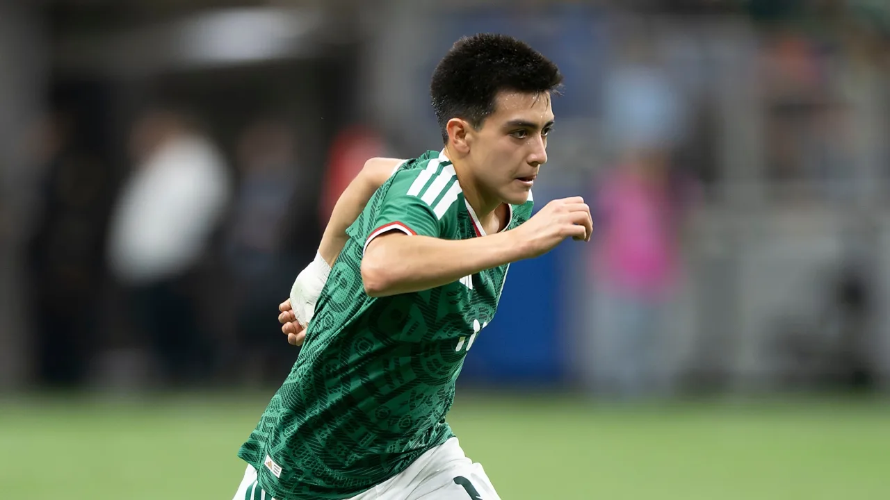 Gilberto Mora, Selección Mexicana 