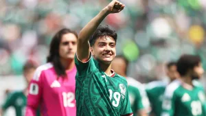 Xolos de Tijuana arropa a Gilberto Mora con emotivo gesto durante el México vs Corea del Sur en el Mundial 2026