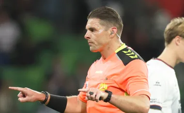 Shaun Evans, árbitro australiano del Mundial 2026.