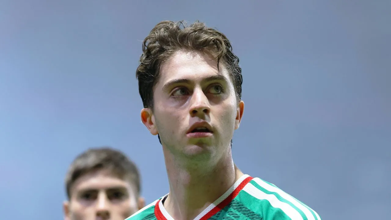 Brian Gutiérrez, jugador de Chivas y de la Selección Mexicana. 