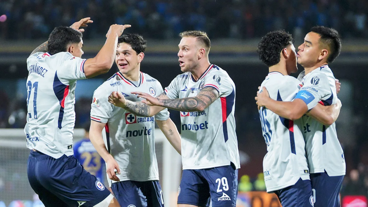 Cruz Azul dejaría ir dos figuras este verano.