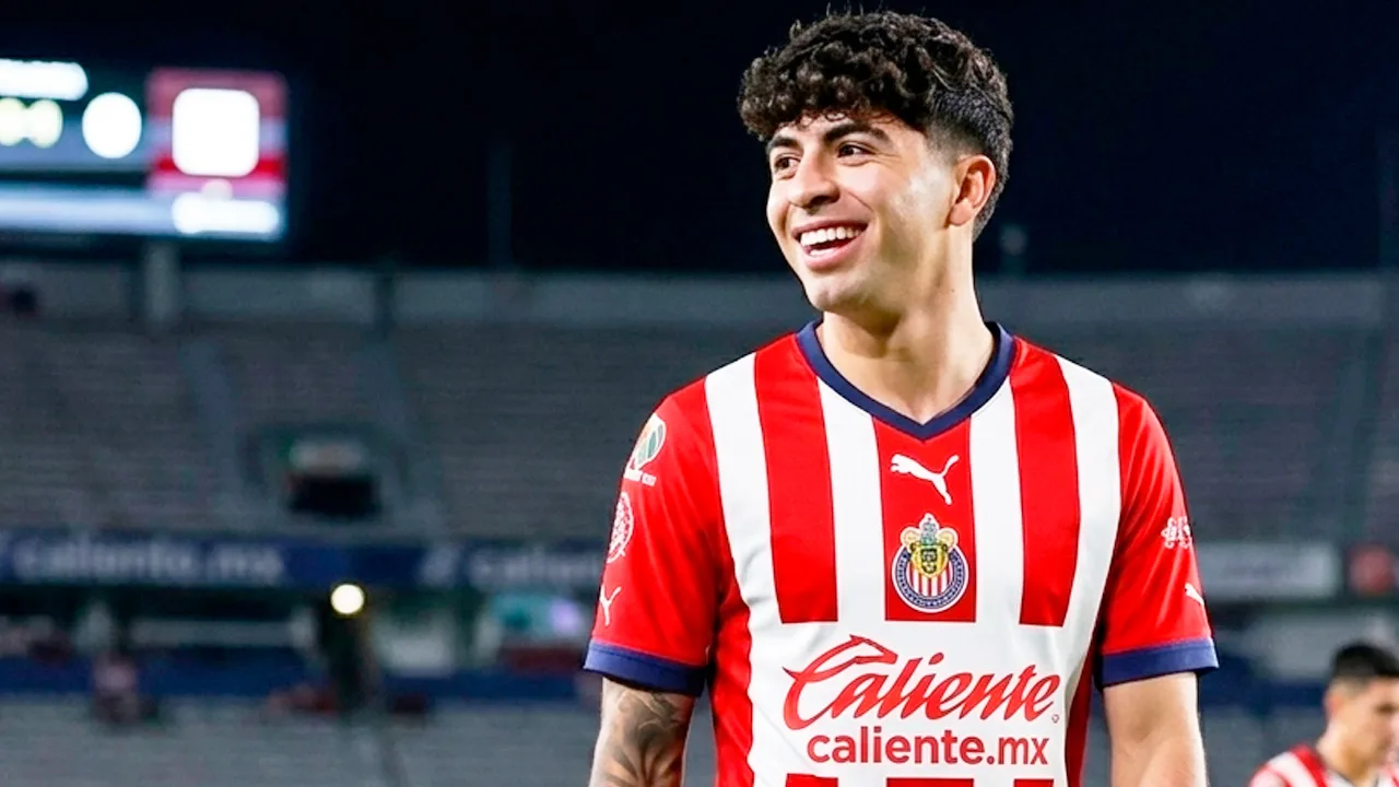 Denzell García y su futuro...¿llega a Chivas este verano?