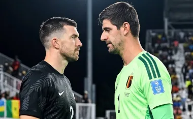 Tim Payne y Thibaut Courtois