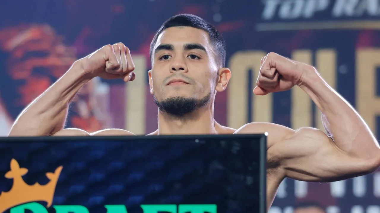 Edward Vázquez venció al mexicano Caballo Lugo. 