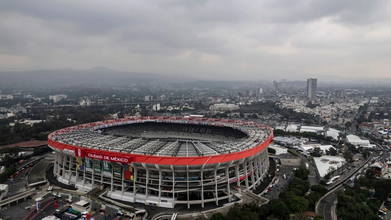 Imagen exterior del Estadio Azteca. 