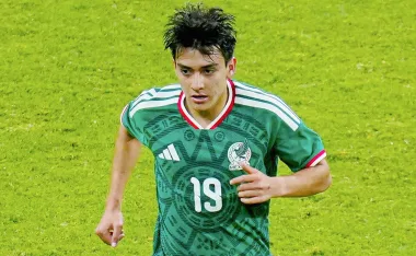 La joven promesa mexicana suma un nuevo pretendiente desde el Viejo Continente en pleno Mundial 2026.