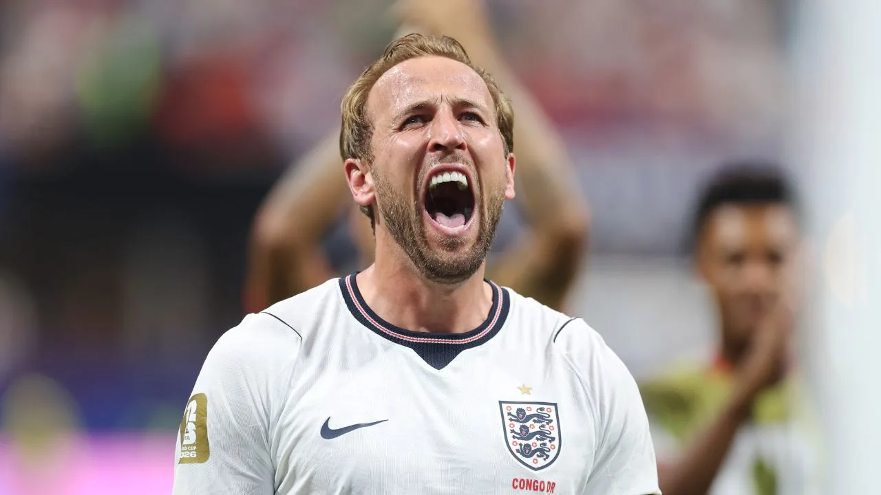 Harry Kane aumentó su cuota goleadora al anotarle a la Selección Mexicana. 
