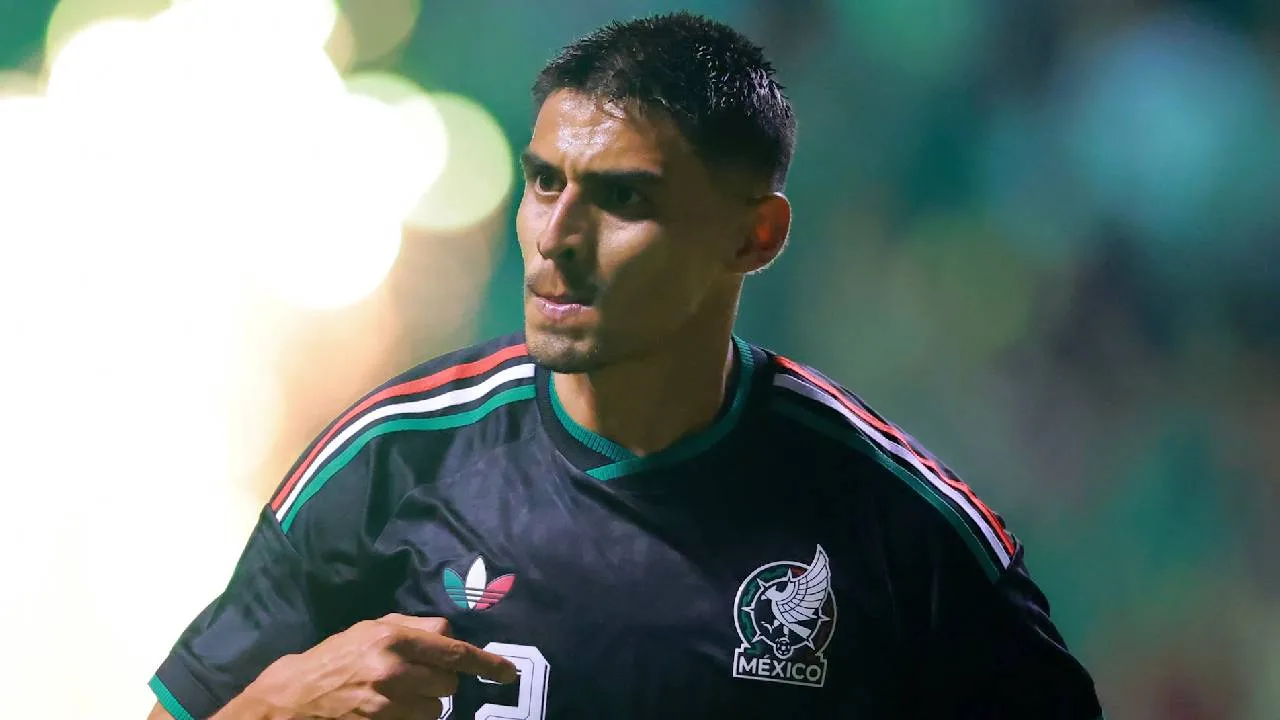 Guillermo Martínez, jugador de Pumas y Selección Mexicana.