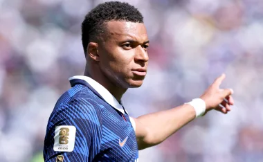 El delantero de Les Blues sorprendió a sus compañeros con un nuevo rol. ¿Mbappé anticipa que será DT en un futuro?