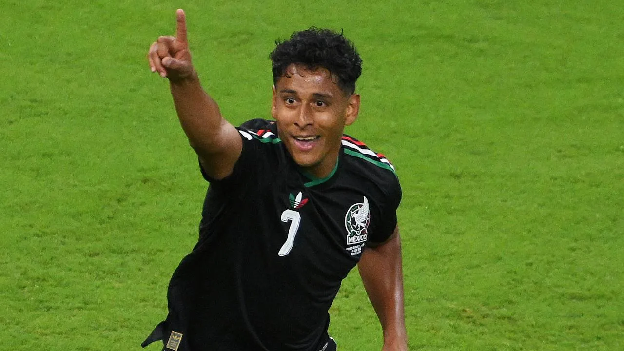 Luis Romo, jugador de Chivas y Selección Mexicana.