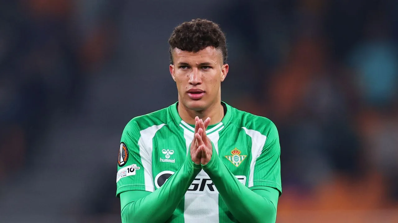 Nelson Deossa, futbolista colombiano que actualmente milita en el Betis. 