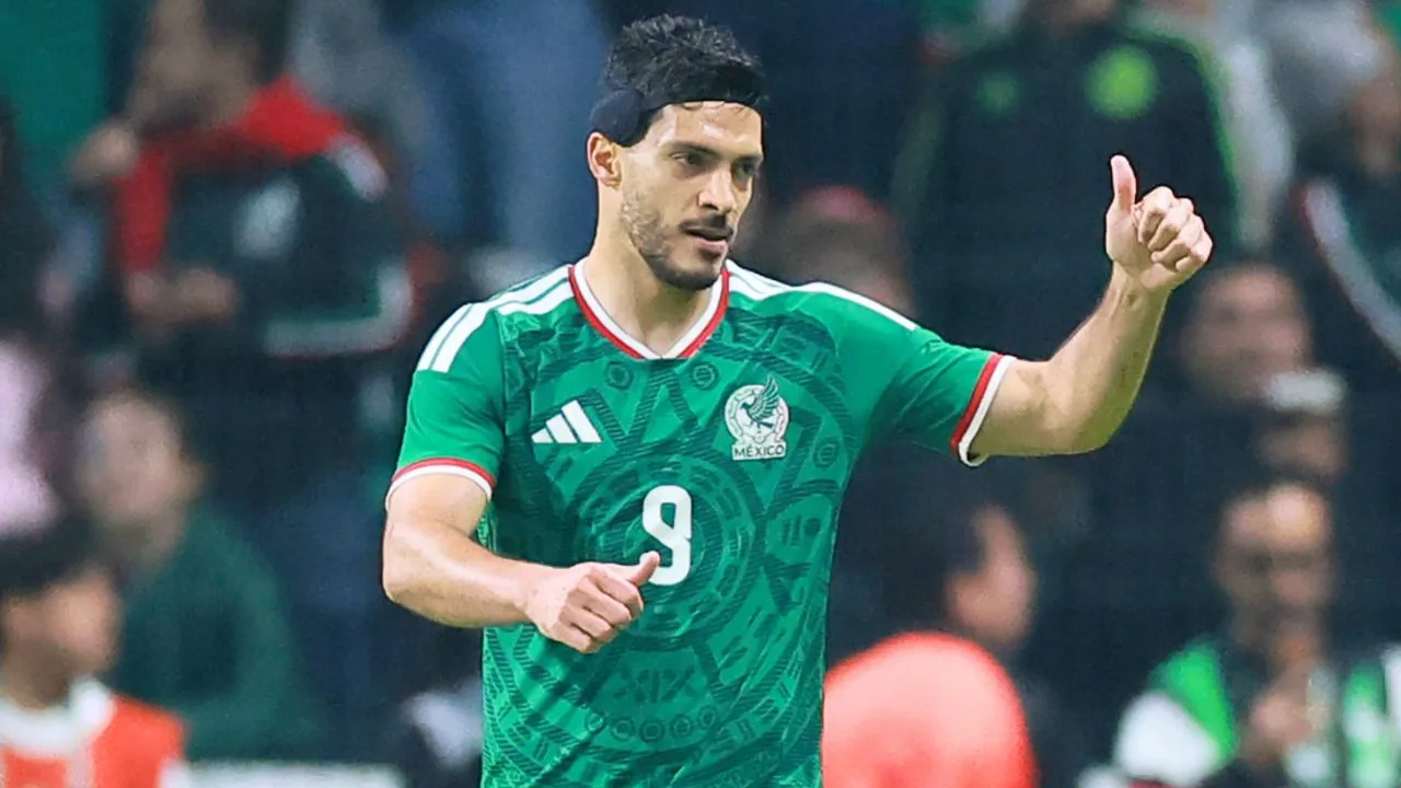 Raúl Jiménez empata a Borgetti: a cuántos goles está de Chicharito como máximo goleador del Tri.