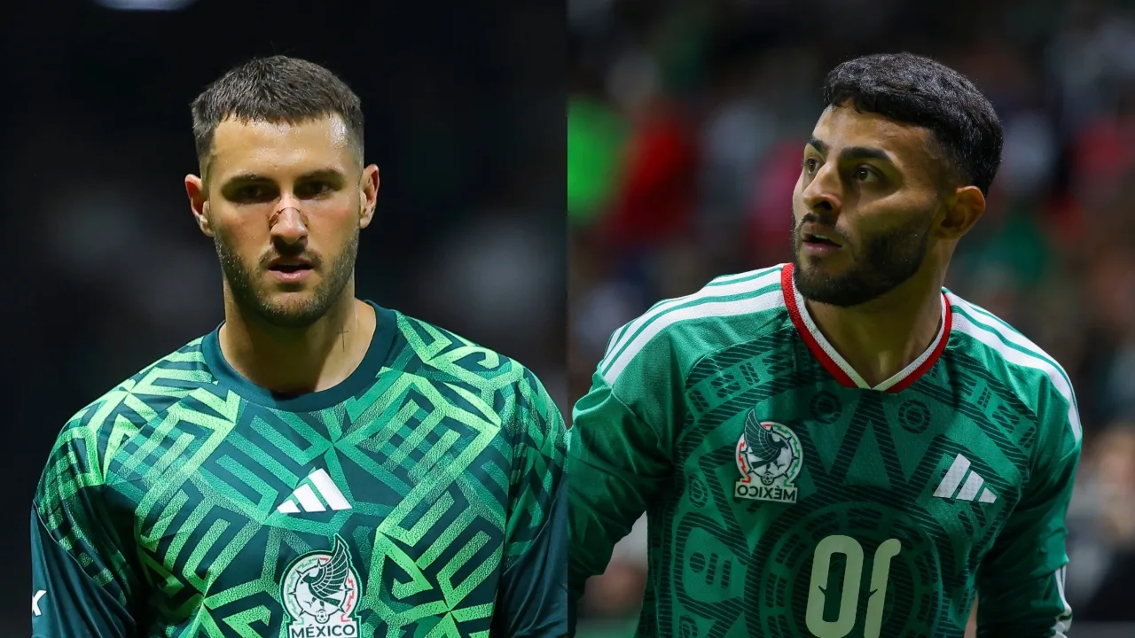 Santiago Gimenez y Alexis Vega, jugadores de la Selección Mexicana. 