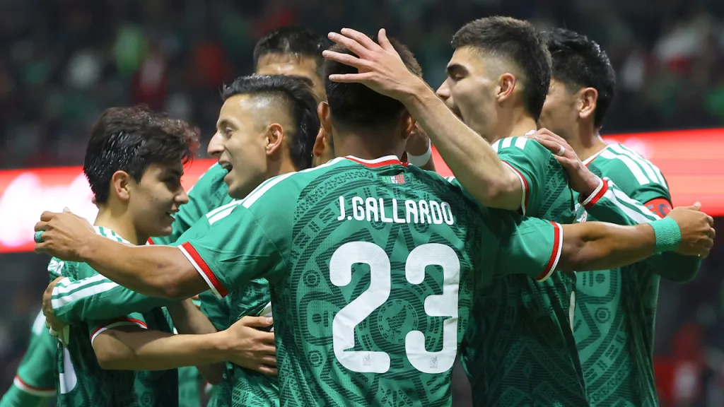 Selección Mexicana y un reconocimiento a las jóvenes promesas.