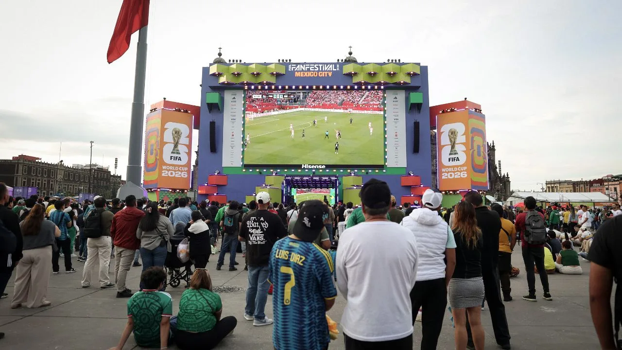 Fan Fest de la Ciudad de México, en el Zócalo. 