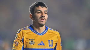 Tigres busca dos refuerzos ofensivos tras venta de Ángel Correa