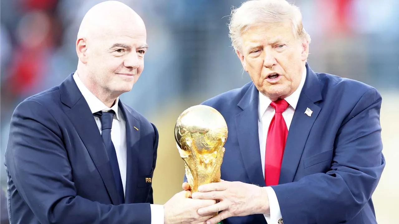 Infantino enfrenta nuevas críticas por querer vender el Mundial al entorno de Trump.