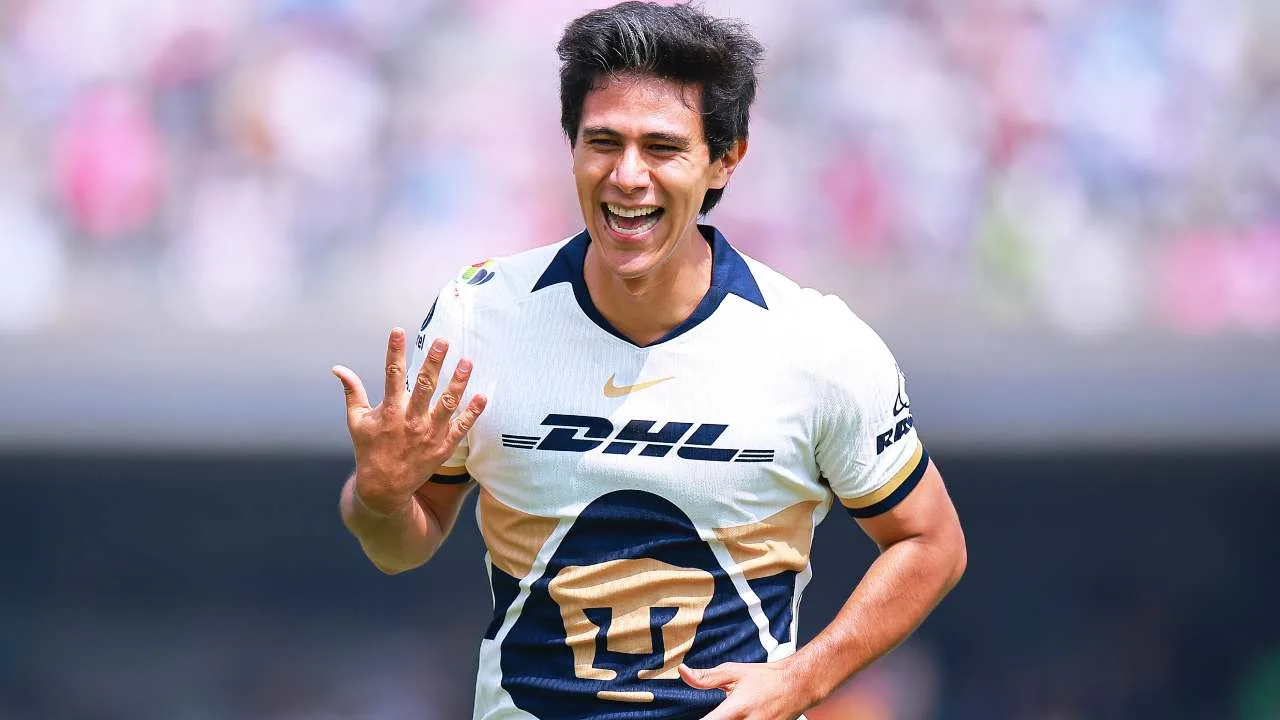 José Juan Macías avanza en su recuperación con Pumas y ya tiene fecha de regreso.