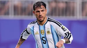 Por qué no juega Leandro Paredes hoy en la Final del Mundial 2026 entre España y Argentina