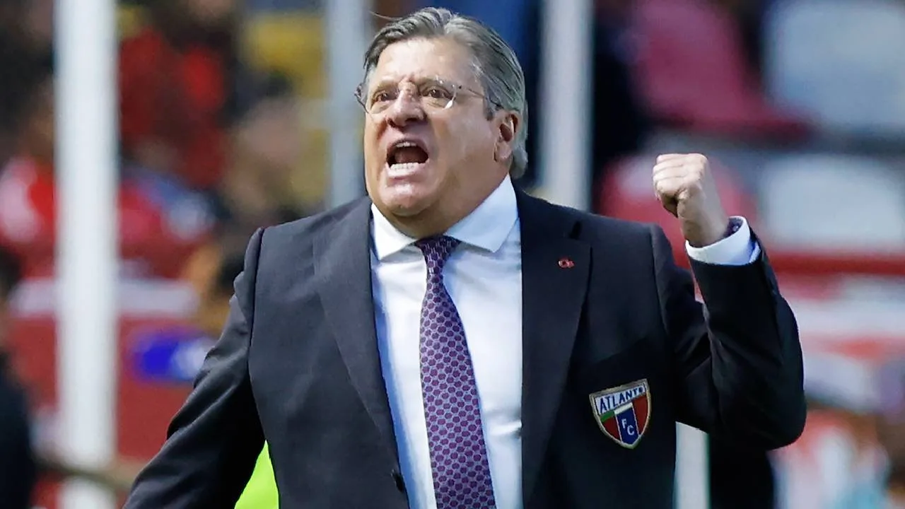 Atlante y Piojo Herrera ficharían a histórico portero para el Apertura 2026 de Liga MX Miguel Herrera, DT del Atlante.