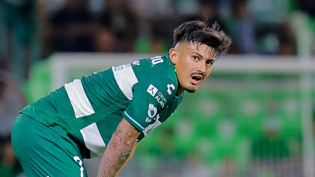 Diego González, jugador de Santos Laguna. 