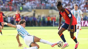Polémica en la Final del Mundial 2026: anulan gol a España por supuesta falta en área de Argentina