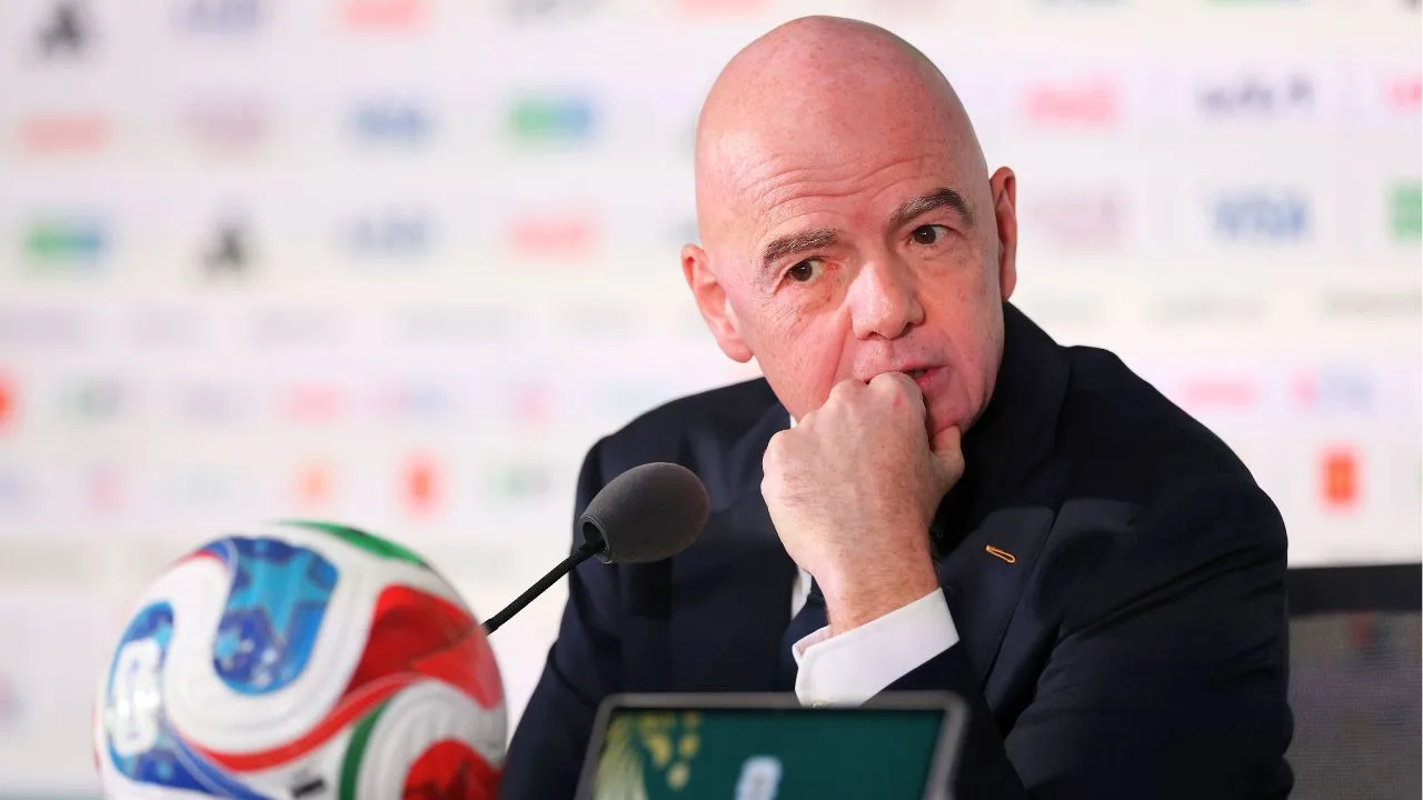 Cuántos votos pierde la propuesta de privatizar el Mundial con UEFA y Concacaf en contra y por qué preocupa a Infantino.