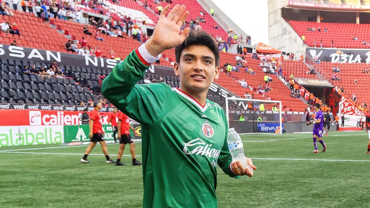 Protección total: La drástica medida de Xolos de Tijuana con Gilberto Mora previo a su salida a Europa.