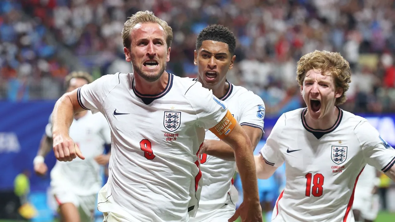 Inglaterra esconde su hotel en México por pánico a la afición del Tri.