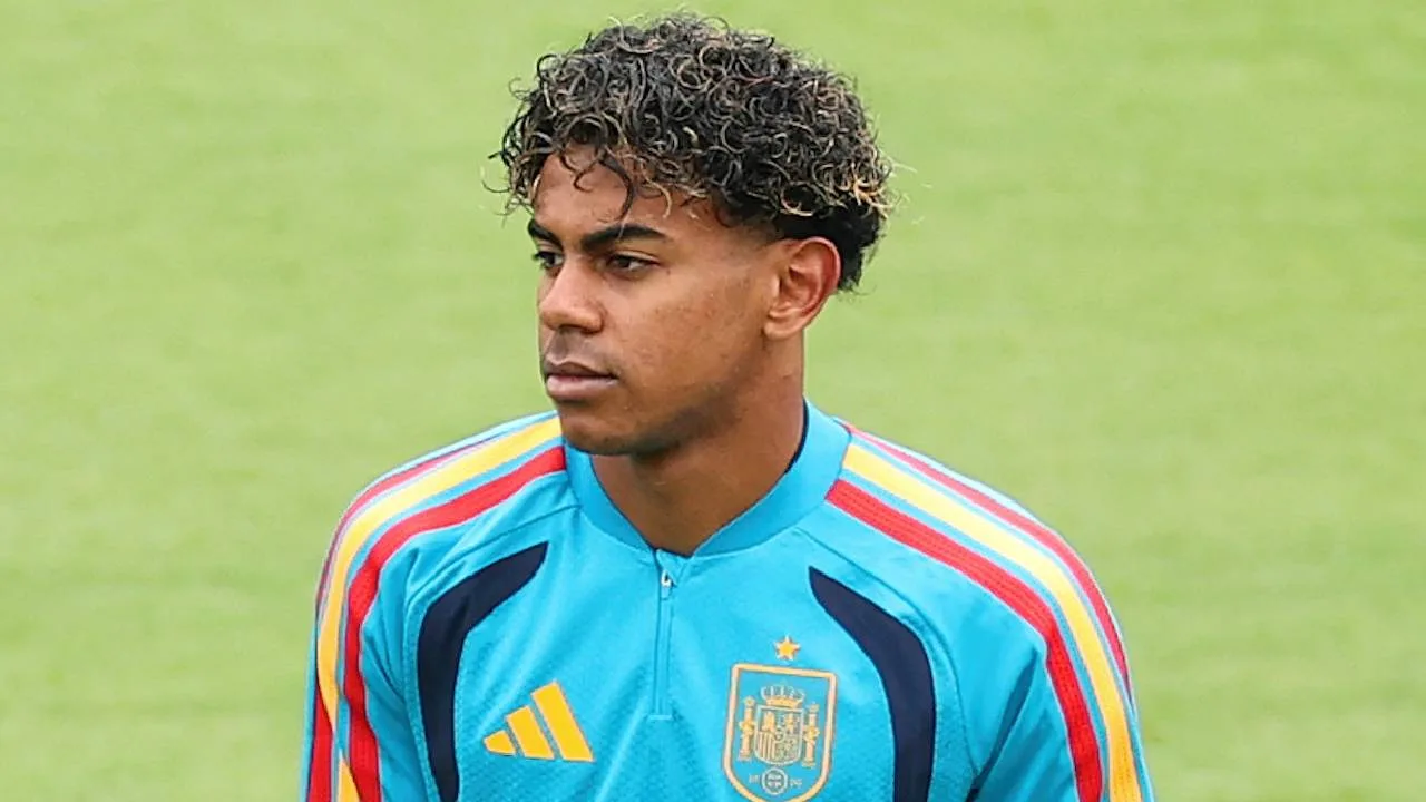 La desconocida y tierna historia detrás del nombre de Lamine Yamal que conmueve en el Mundial 2026 Lamine Yamal, jugador del Barcelona y Selección de España.