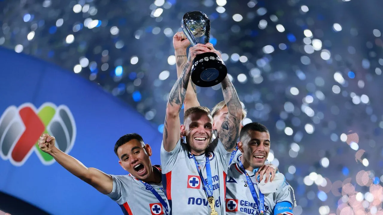 Cruz Azul, equipo Campeón del Clausura 2026. 