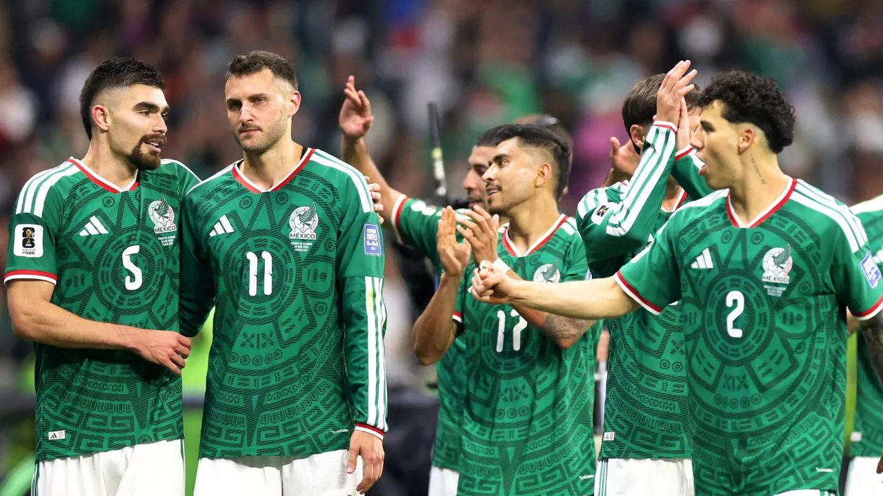 Javier Aguirre destapa preocupación por dos jugadores 'tocados' de México para enfrentar a Inglaterra.