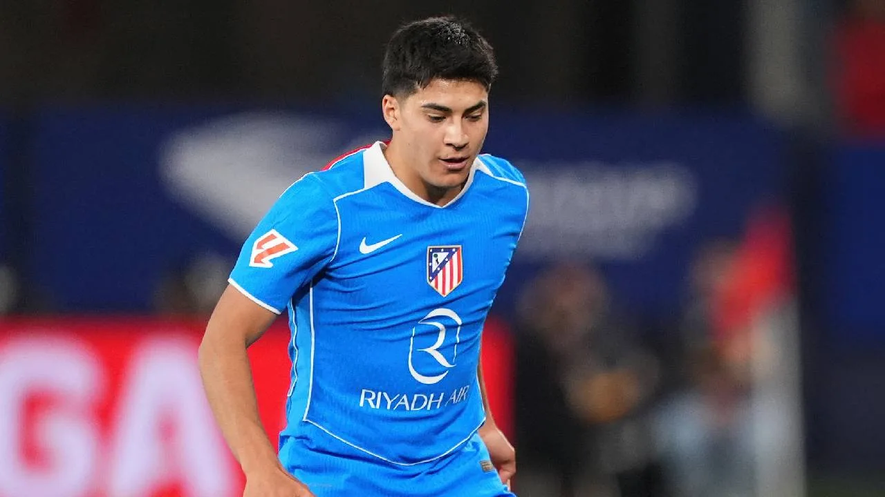 Obed Vargas, futbolista mexicano.