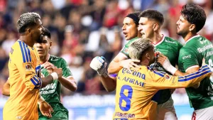 Xolos de Tijuana vs Tigres: Rodrigo Aguirre se va expulsado por la Ley Prestianni y es el primero en la Liga MX