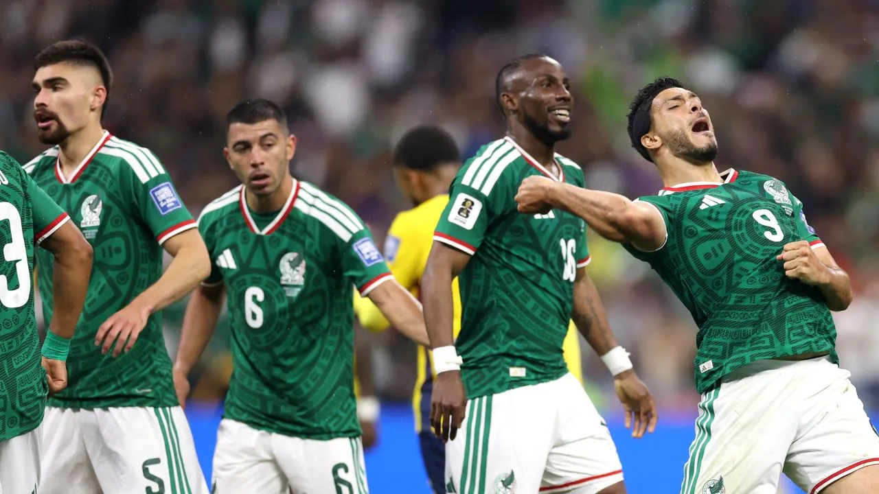 Jugadores de la Selección Mexicana tras anotarle a Ecuador en su duelo del Mundial 2026. 